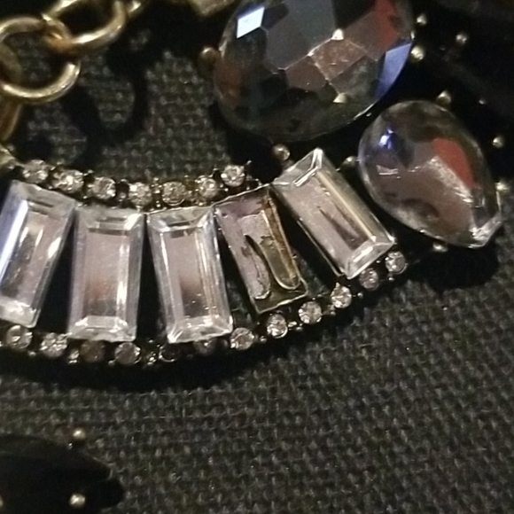 NWOT Necklace - Picture 3 of 3